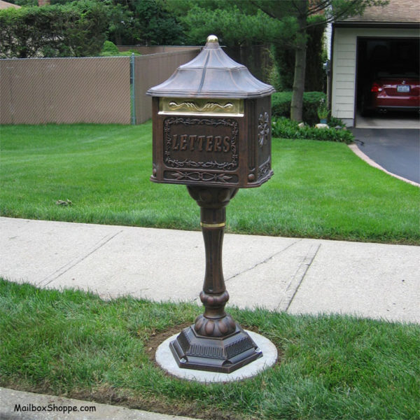 Victorian Pedestal Mailbox